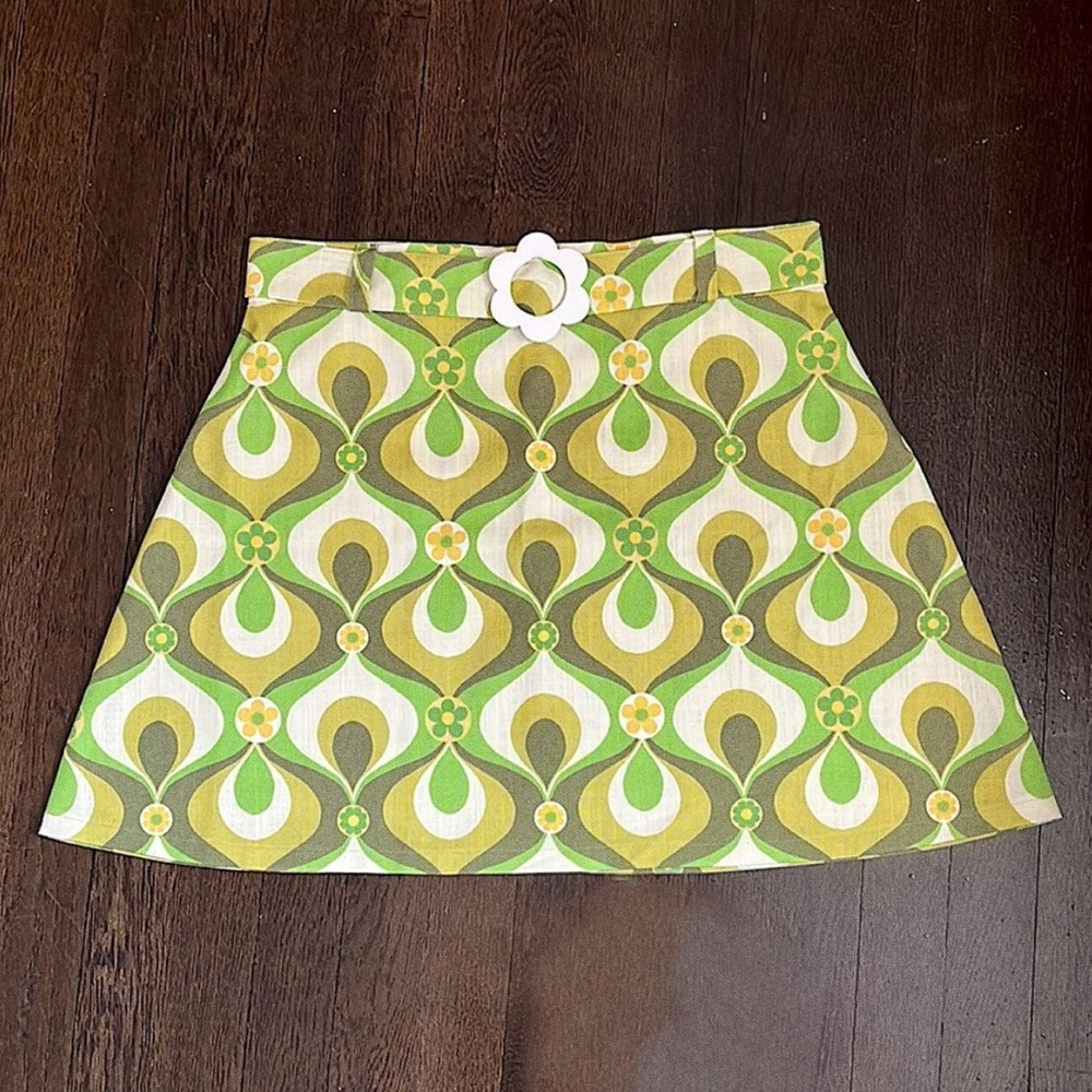 Vintage Inspired Carnaby Lime Mini Skirt with Flower Belt Buckle